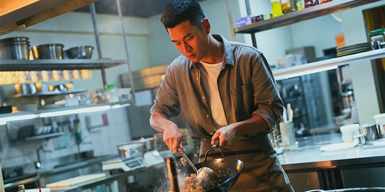ซีรีส์ HBO ออริจินัล Fired Up! นำแสดงโดย Eric Chou จะเข้าฉายแบบเอ็กซ์คลูซีฟทาง HBO Max ในวันที่ 31 กรกฎาคม